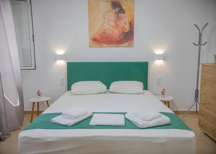 Floras Apartment - At The Center Of It All