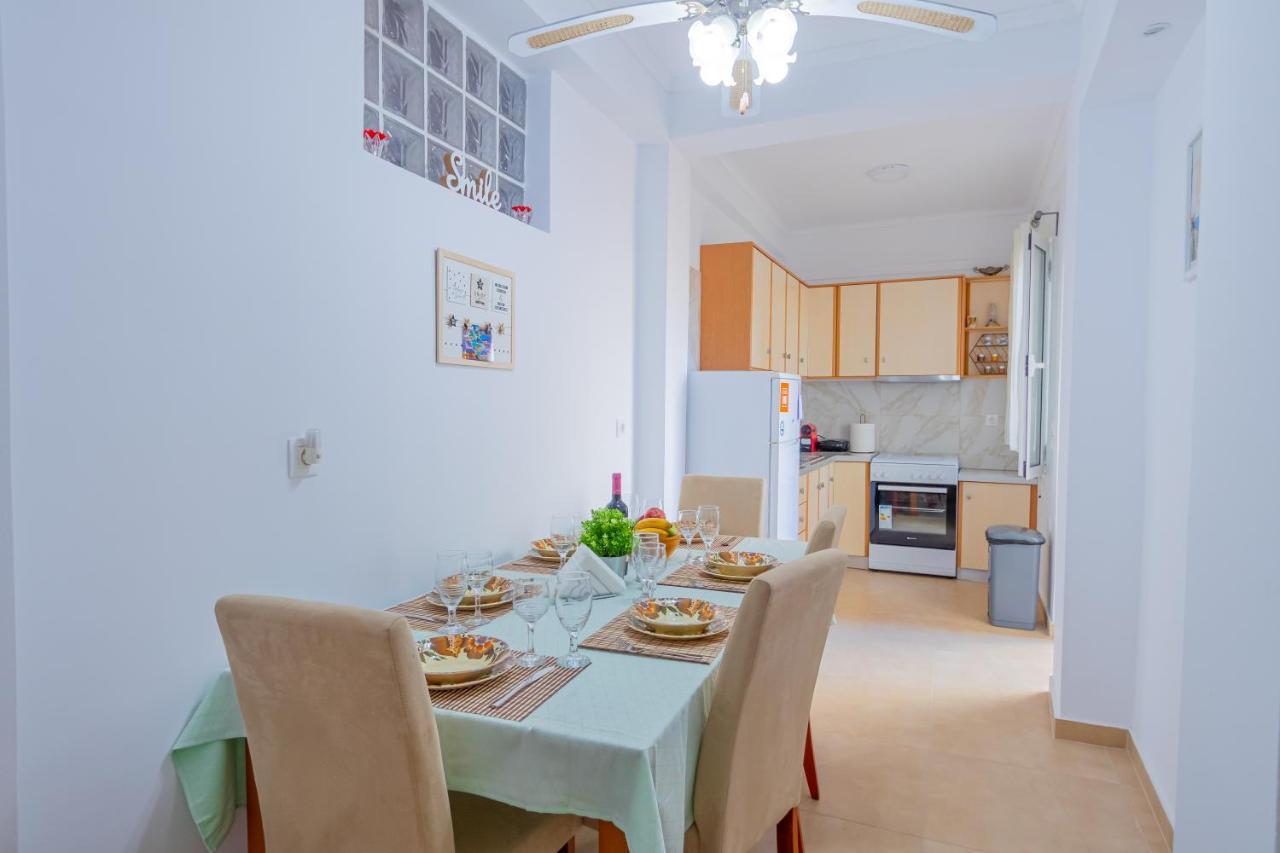 Floras - At The Center Of It Apartment *
